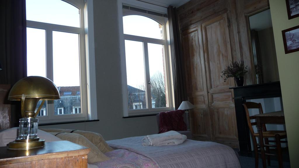 La-Lilloise Bed & Breakfast Лил Стая снимка